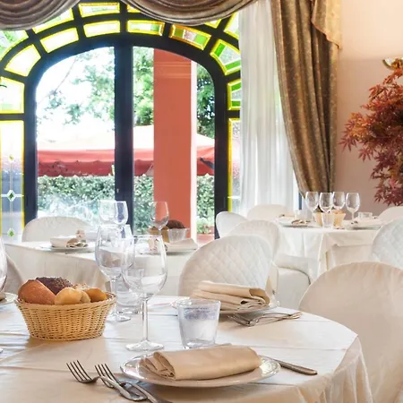 Taverna Del Puccini Casa de Férias